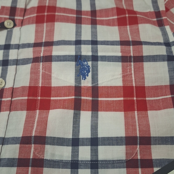NWT U.S POLO ASSN Mens Red White Blue Plaid Button Up Short Sleeve Shirt Sz Med - Picture 4 of 9